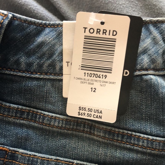 Torrid Distressed Denim Pencil Skirt - Picture 3 of 3